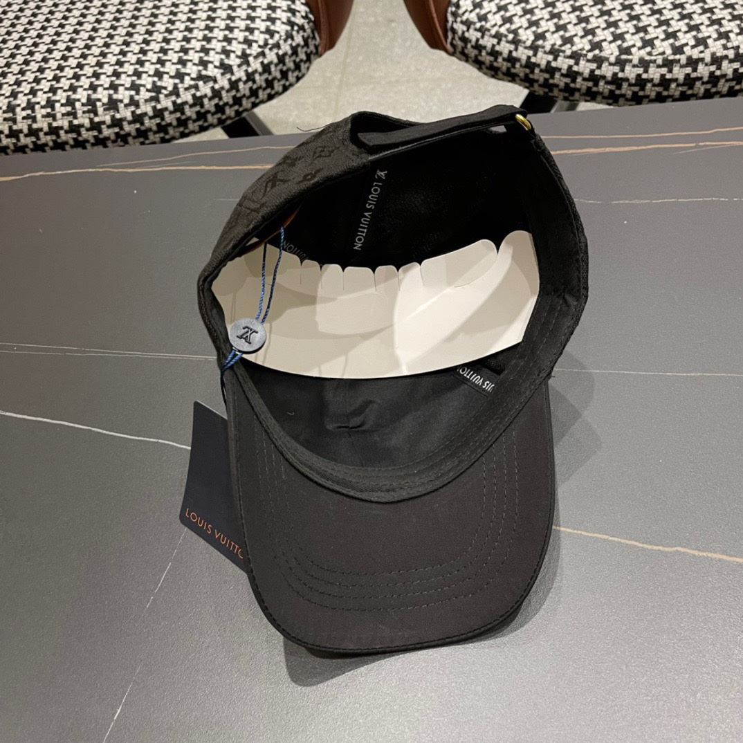 Louis Vuitton Caps